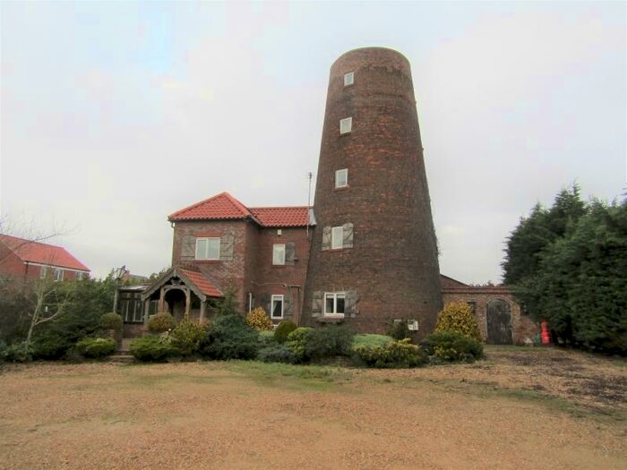 4 Bedroom Detached House To Rent In Peterborough Road, Stanground, Peterborough, PE7