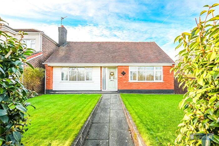 2 Bedroom Bungalow For Sale In Portico Lane, Eccleston Park, Prescot, Merseyside, L34