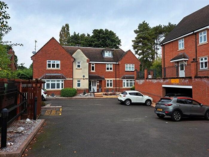 2 Bedroom Flat To Rent In Tamworth Road, Sutton Coldfield, B75