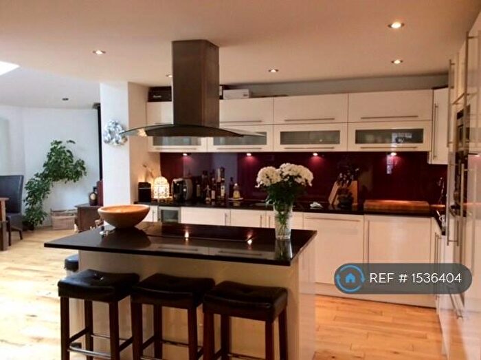 4 Bedroom End Of Terrace House To Rent In Powis Close, Newport, NP10