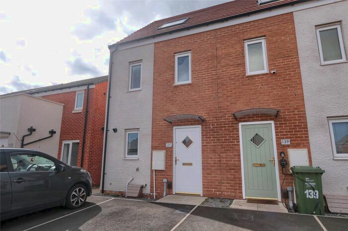 3 Bedroom End Of Terrace House To Rent In Deepdale Avenue, Stockton-On-Tees, TS18
