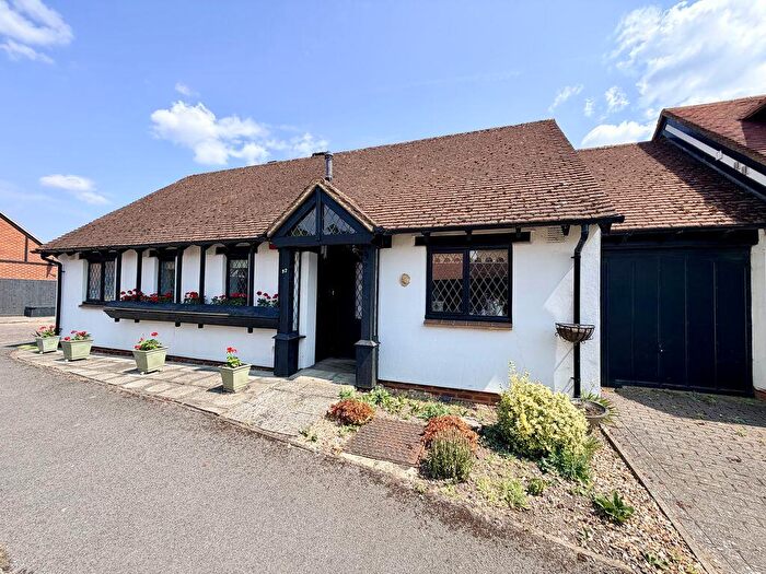 3 Bedroom Detached Bungalow For Sale In Old Station Way - No Chain, HP10