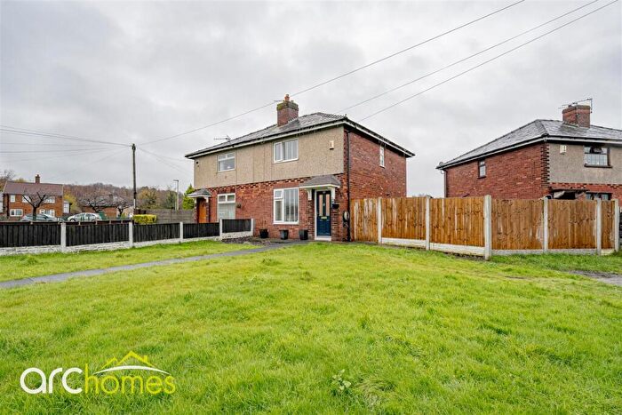 2 Bedroom Semi Detached House For Sale In Car Bank Crescent, Atherton, Manchester, M46