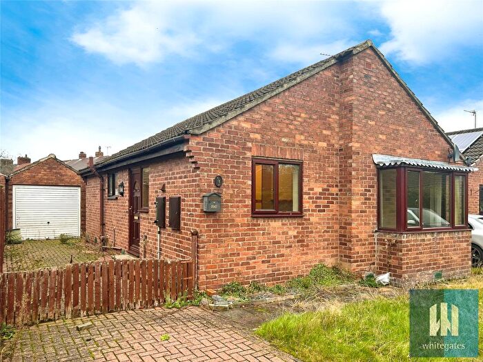 2 Bedroom Bungalow For Sale In Rosslyn Court, Ackworth, Pontefract, West Yorkshire, WF7