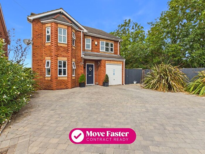 4 Bedroom Detached House For Sale In Advent Court, Ulceby, Lincolnshire, DN39