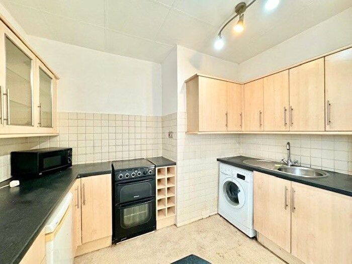 1 Bedroom Flat To Rent In Seaside, Eastbourne, BN22