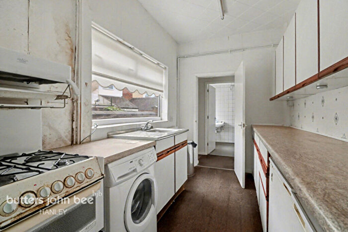 3 Bedroom End Of Terrace House For Sale In Flatts Road, Stoke-On-Trent, ST6