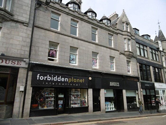 2 Bedroom Flat To Rent In Schoolhill, City Centre, Aberdeen, AB10