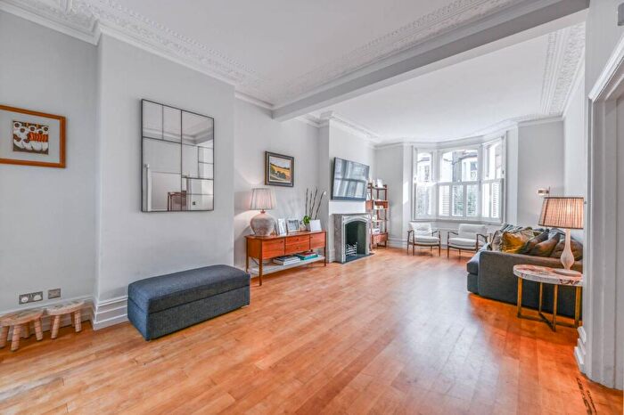 6 Bedroom House To Rent In Beechmore Road, Battersea, London, SW11