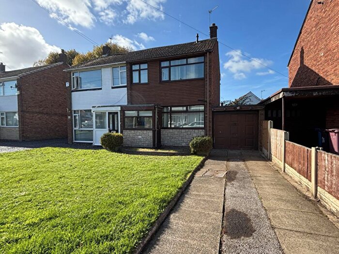 3 Bedroom Semi Detached House For Sale In North Mount Road, North Park, L32