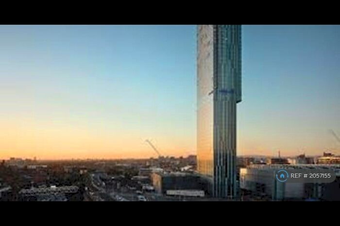 2 Bedroom Flat To Rent In Beetham Tower, Manchester, M3