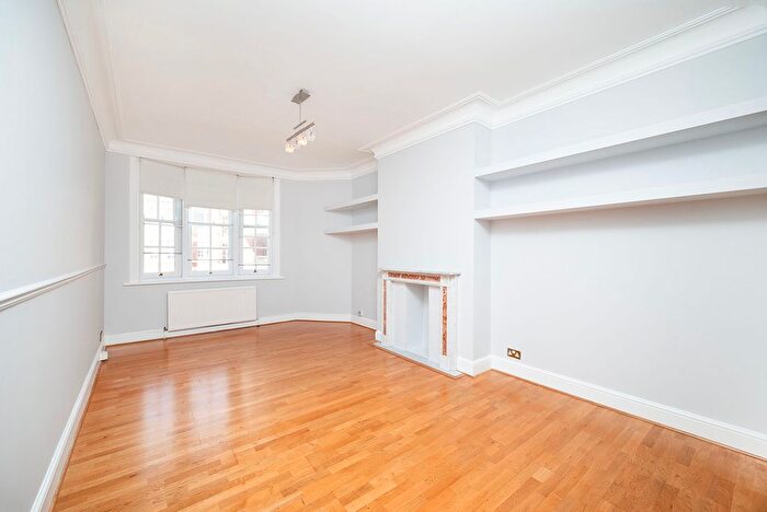 3 Bedroom Flat To Rent In Maida Vale, London, W9