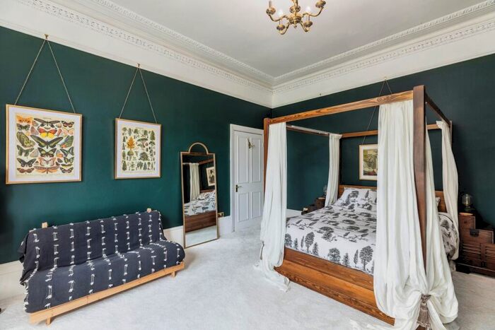 1 Bedroom Flat To Rent In South Norwood Hill London, SE25