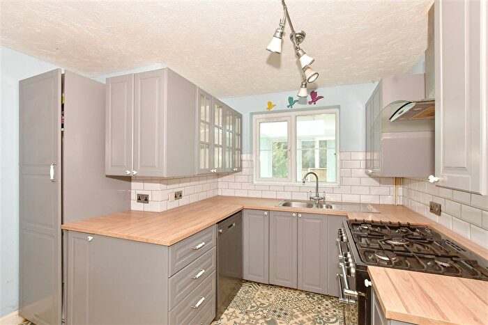 4 Bedroom Detached House For Sale In Glenbervie Drive, Beltinge, Herne Bay, Kent, CT6