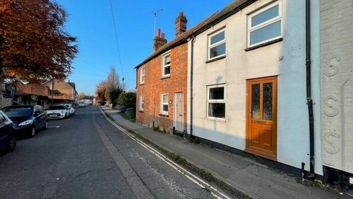 2 Bedroom Property To Rent In Wellington Street, Thame, OX9