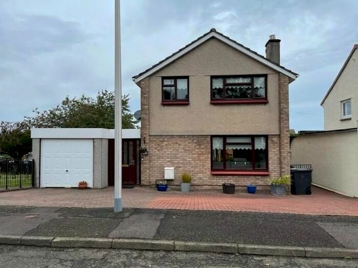 3 Bedroom Detached House To Rent In Mayburn Court, Loanhead, EH20