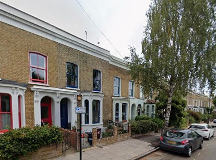1 Bedroom Detached House To Rent In Mayola Road, Lower Clapton, Hackney, London, E5