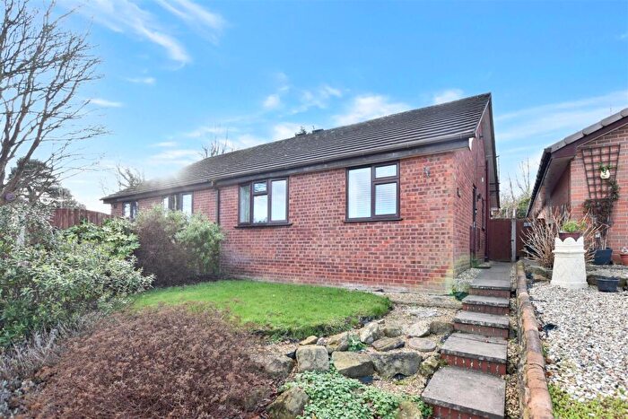 2 Bedroom Semi-Detached Bungalow For Sale In Vicarage Close, Bottom Road, Summerhill, LL11