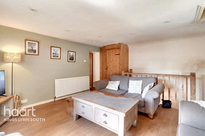 2 Bedroom Character Property For Sale In Smithy Road, Ingoldisthorpe, PE31
