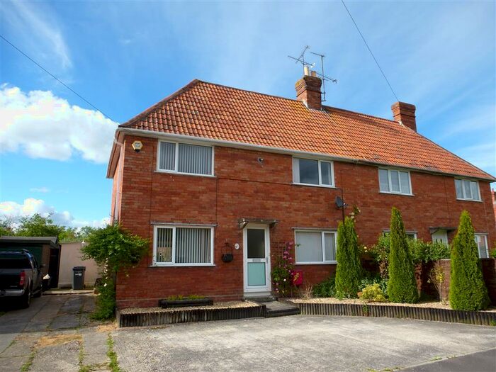 3 Bedroom House To Rent In Westfield Crescent, Yeovil, BA21