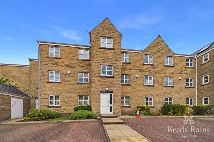 2 Bedroom Apartment To Rent In Longfellow Court, Mytholmroyd, Hebden Bridge, West Yorkshire, HX7
