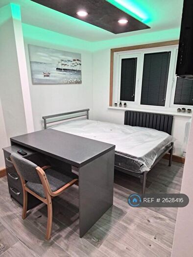 1 Bedroom Flat To Rent In Kendal Bank, Leeds, LS3