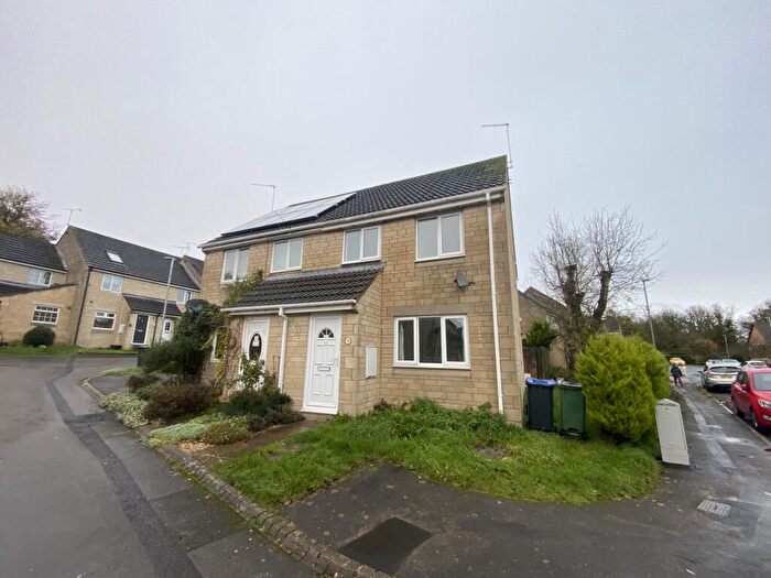 3 Bedroom House To Rent In Chippenham, SN15