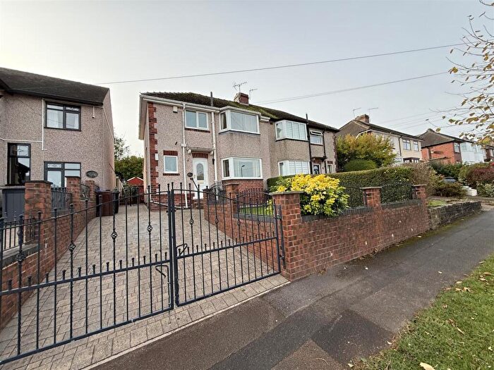 3 Bedroom Semi-Detached House For Sale In Thornbridge Drive, Sheffield, S12