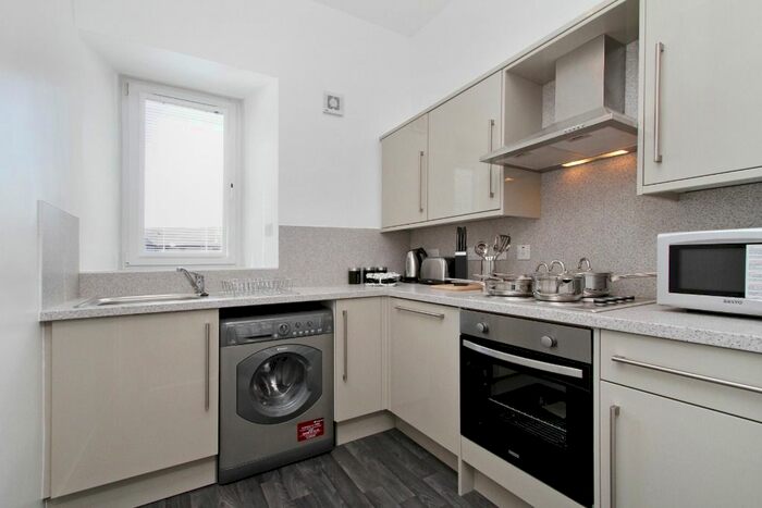 2 Bedroom Flat To Rent In Arbroath Road, Baxter Park, Dundee, DD4