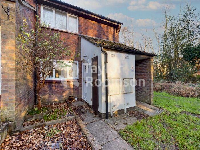 1 Bedroom Maisonette To Rent In Timberlands, Crawley, RH11