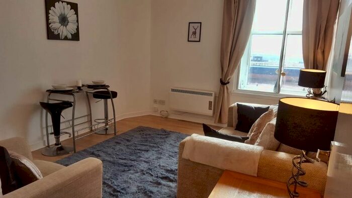 1 Bedroom Flat To Rent In Trinity House, Trinity Quay, City Centre, Aberdeen, AB11