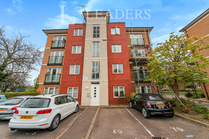 2 Bedroom Flat To Rent In The Parklands -, LU5