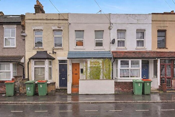 2 Bedroom Terraced House For Sale In Gough Road, London, E15