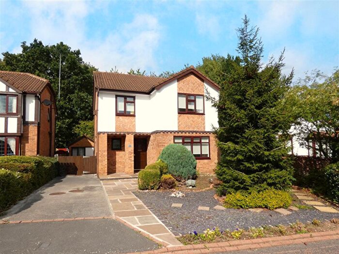 4 Bedroom Detached House For Sale In Newbury Close, Huyton, Liverpool, L36