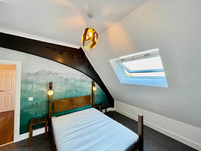 2 Bedroom Flat To Rent In Clepington Road, Dundee, DD3