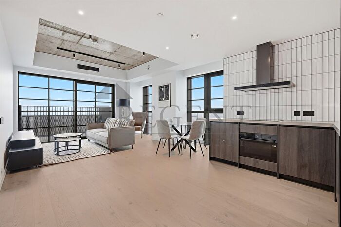 2 Bedroom Flat To Rent In The Founding, Canada Water, SE16