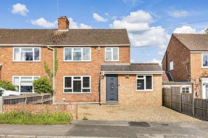 3 Bedroom Semi-Detached House For Sale In Woodcote Way, Caversham, Reading, RG4