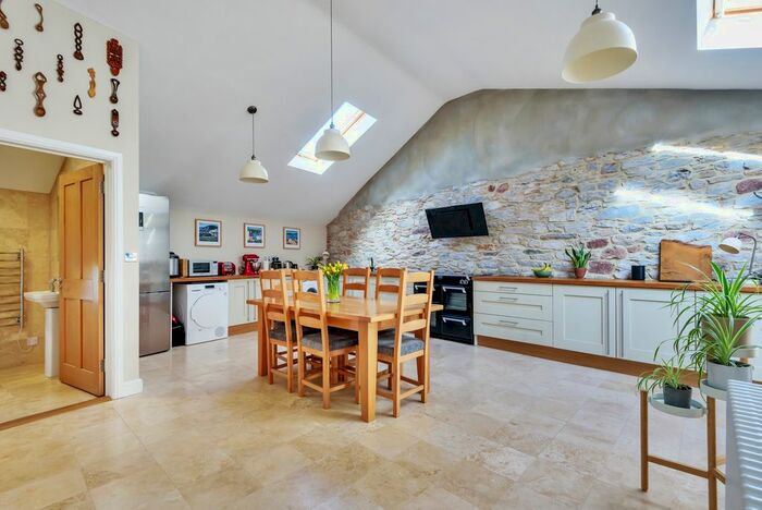 4 Bedroom Barn Conversion For Sale In Aish, Stoke Gabriel, TQ9