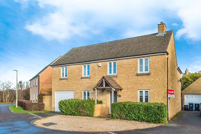 4 Bedroom Detached House For Sale In Grange Lane, Carterton, OX18