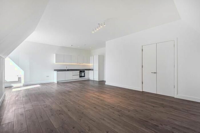 1 Bedroom Flat To Rent In Bracknell, Berkshire, RG12