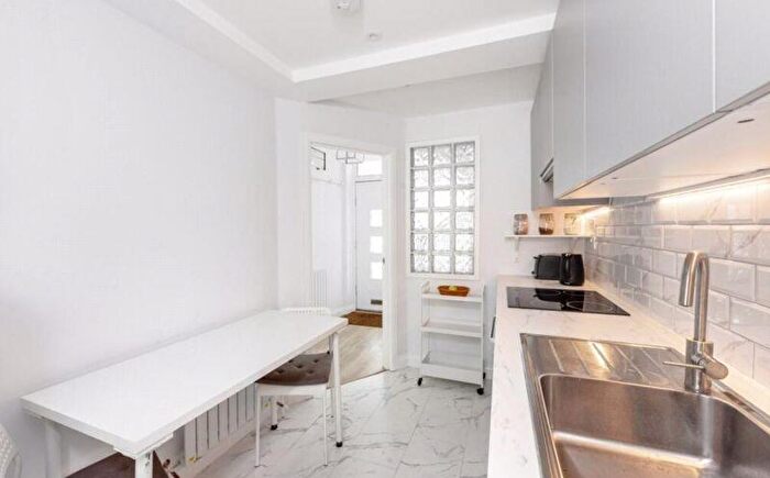 3 Bedroom Terraced House For Sale In Kirkton Road, London, N15