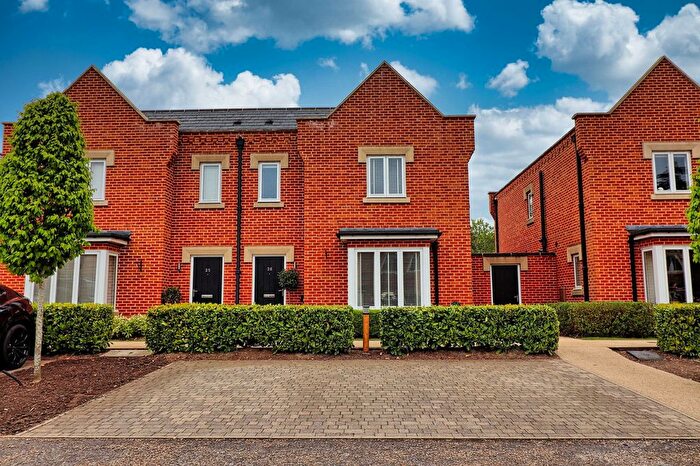 3 Bedroom Semi-Detached House For Sale In Danbury Palace Drive, Danbury, Chelmsford, CM3