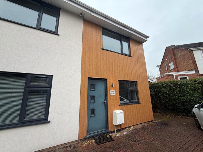 1 Bedroom Flat To Rent In Lumbertubs Rise, Northampton, NN3