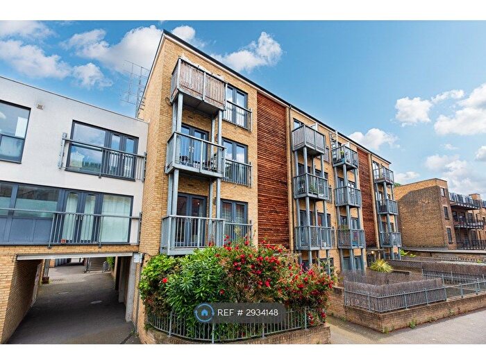 2 Bedroom Flat To Rent In New Road, London, E1