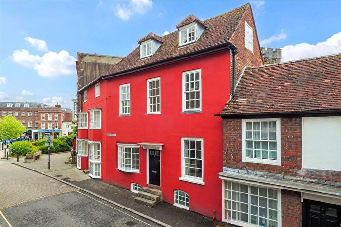 2 Bedroom Terraced House For Sale In Sheep Street, Petersfield, Hampshire, GU32