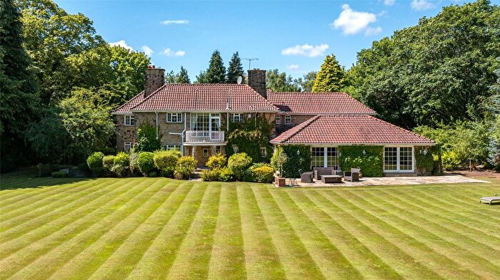 4 Bedroom Detached House To Rent In Manor Heath, Manor House Lane, Alwoodley, Leeds, West Yorkshire, LS17