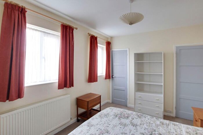3 Bedroom End Of Terrace House For Sale In Huntingdon Street, St. Neots, PE19