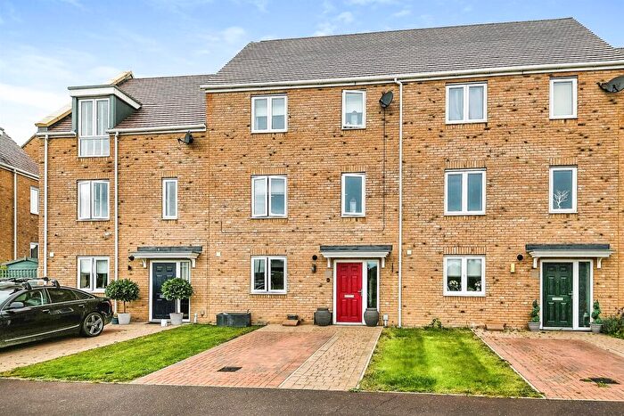 4 Bedroom Town House For Sale In Minnow Avenue, King's Lynn, PE30