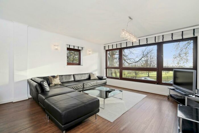 2 Bedroom Flat To Rent In Hillview, Primrose Hill Road, NW3