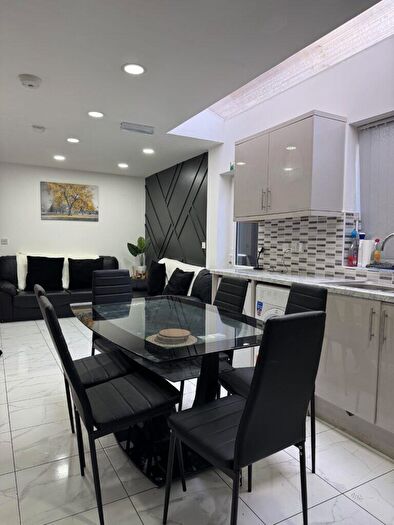 5 Bedroom Terraced House To Rent In Boldmere Terrace, Birmingham, B29